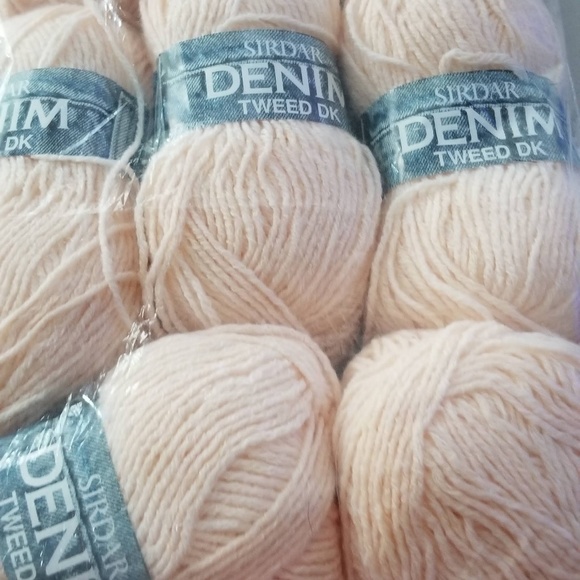 8 Skeins by SIRDAR Denim Tweed DK - Picture 4 of 4